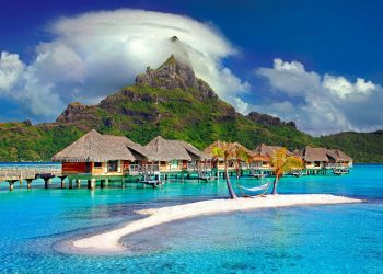 Cottages In The Middle Of Beach