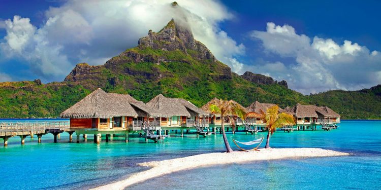 Cottages In The Middle Of Beach